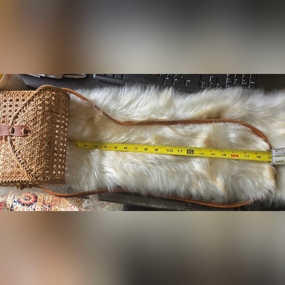 Source Unknown Natural Woven Crossbody with Brown Trim - Picture 7 of 7